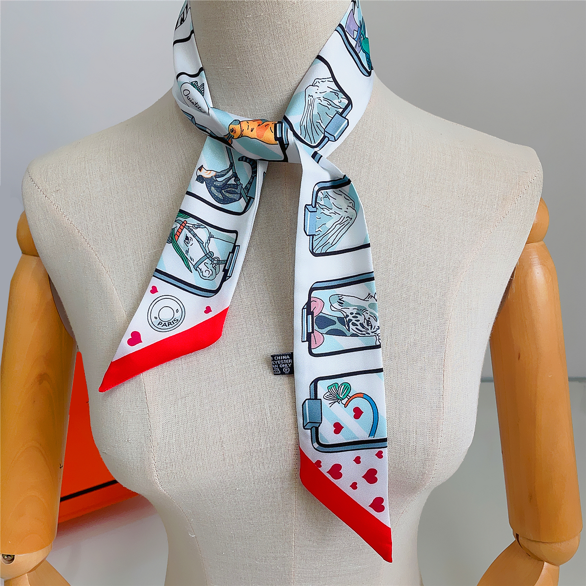 Brand Design Twill 100% Silk S - Silk Neck Scarf reseña y precio