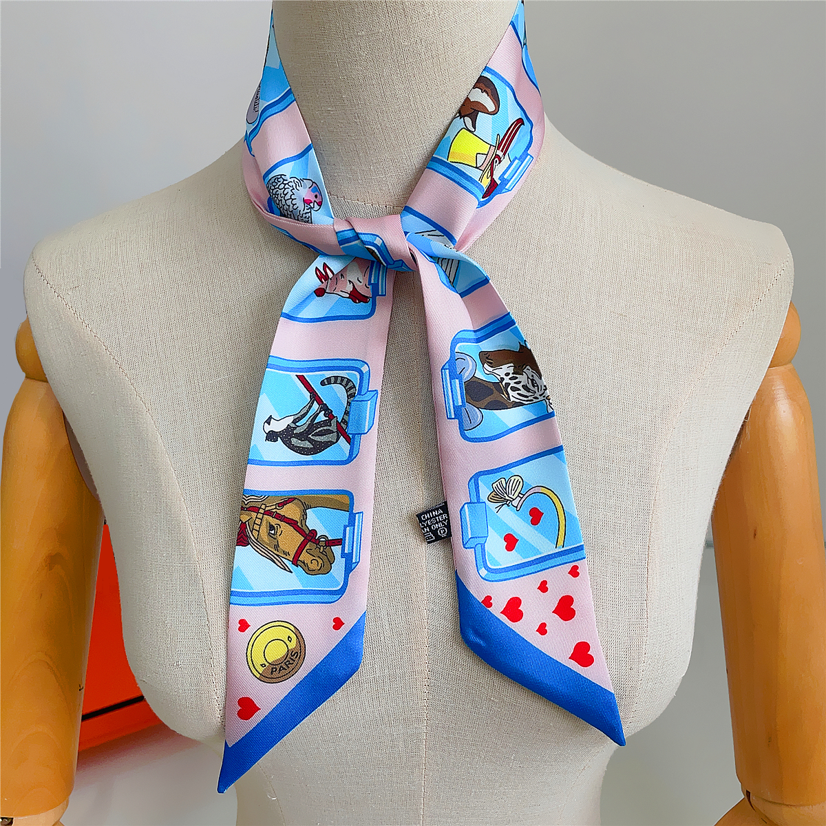 Brand Design Twill 100% Silk S - Silk Neck Scarf reseña y precio