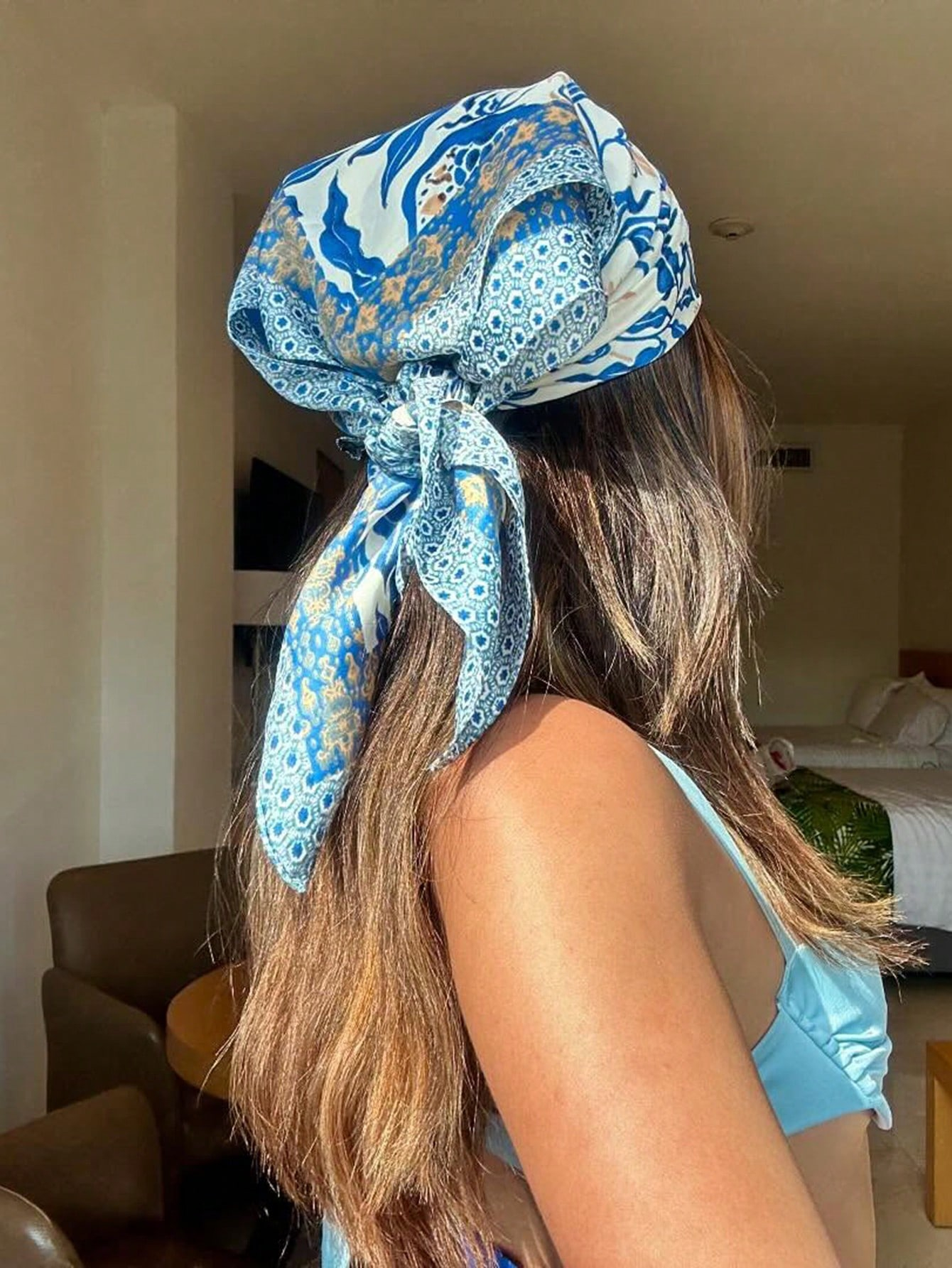 Luxury Brand Bohemia Print Squ - Silk Neck Scarf reseña y precio