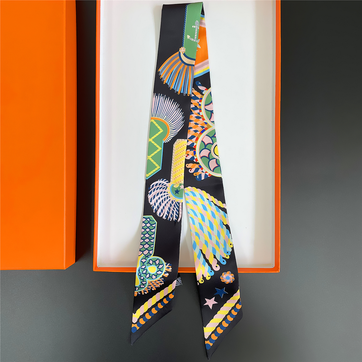 Brand Design Twill 100% Silk S - Scarf Silk Square reseña y precio