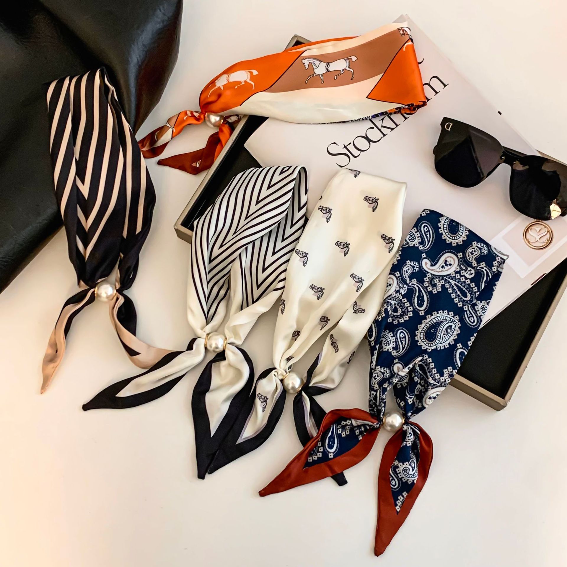 Cashew Flower Silk Scarf Effor - Ascot Neck Scarf reseña y precio